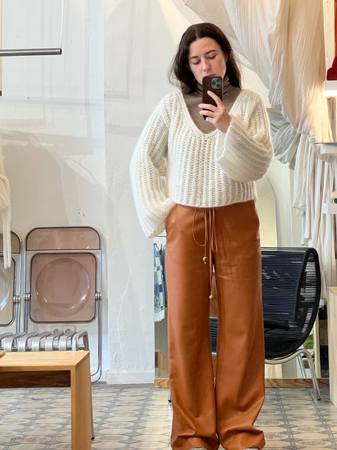 V Neck Brioche